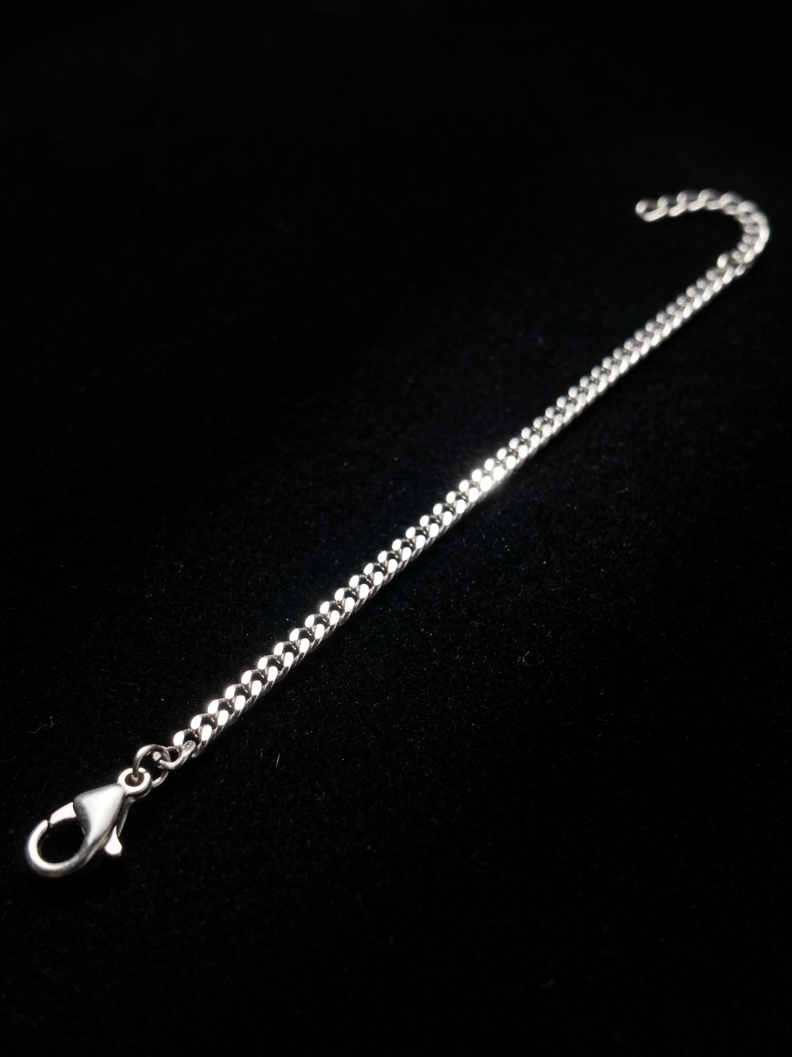 Kurb Bracelet